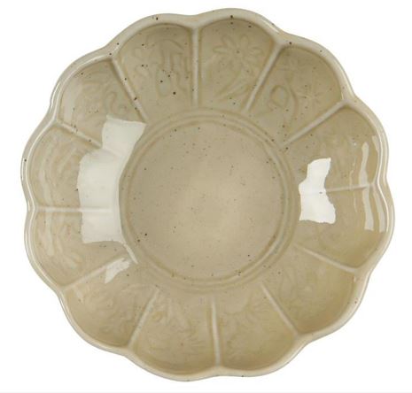 Blomsterskål i sand