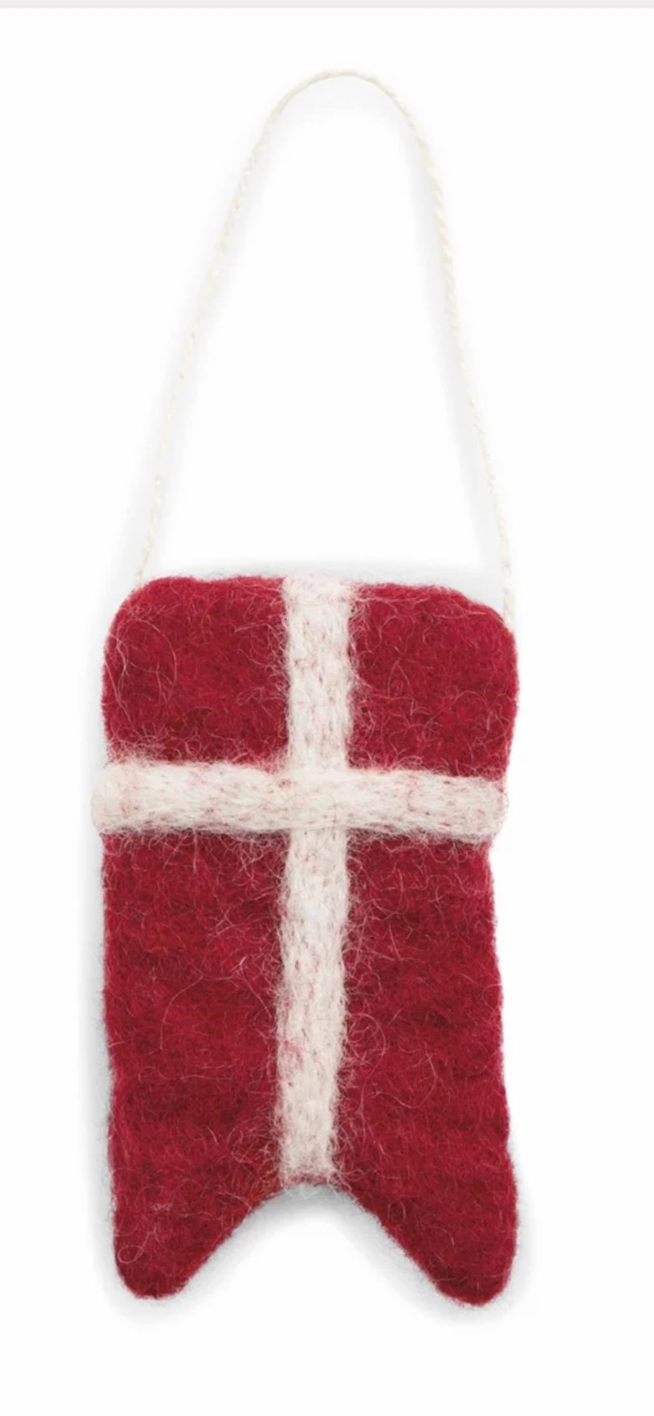 Filtet dannebrog fra Gry & Sif