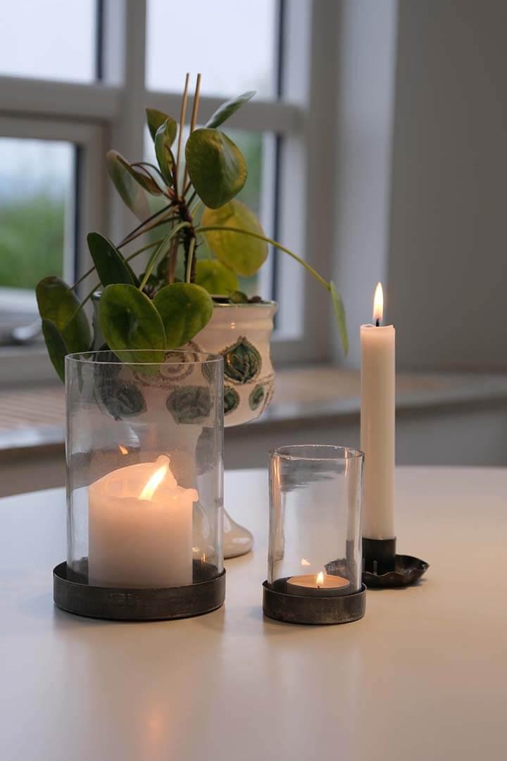 Unik jernlysestage til bedelys