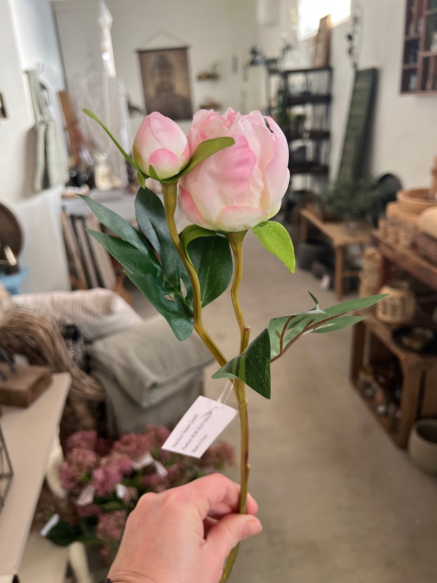 Peonia kunstig lavet i naturtro plastik