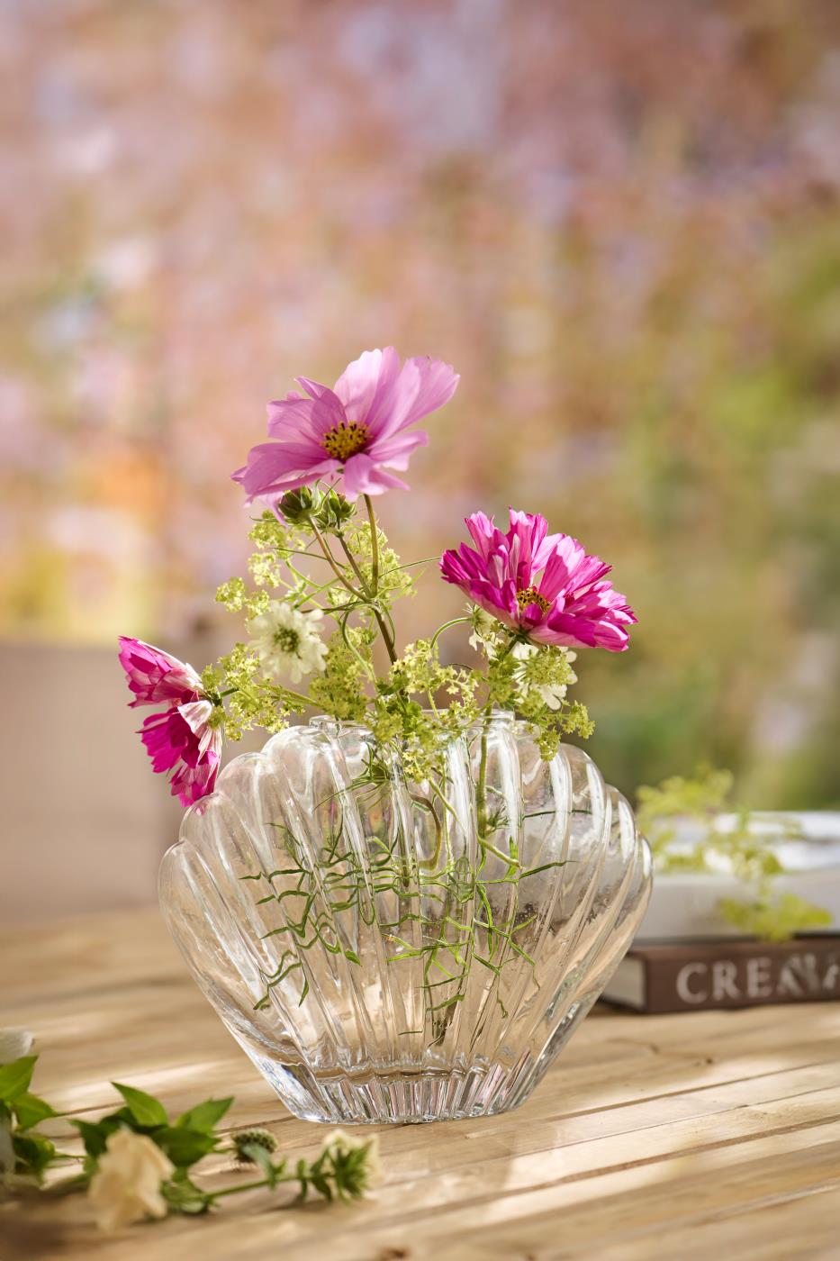 Aflang vase i klar glas fra Ib Laursen