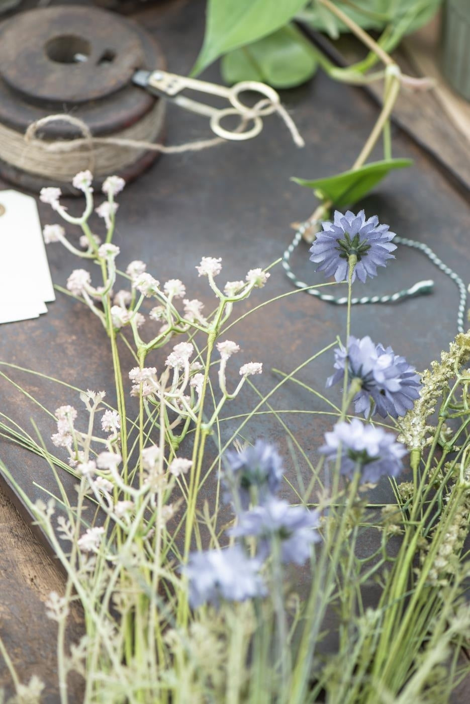Kunstige blomster af plastik