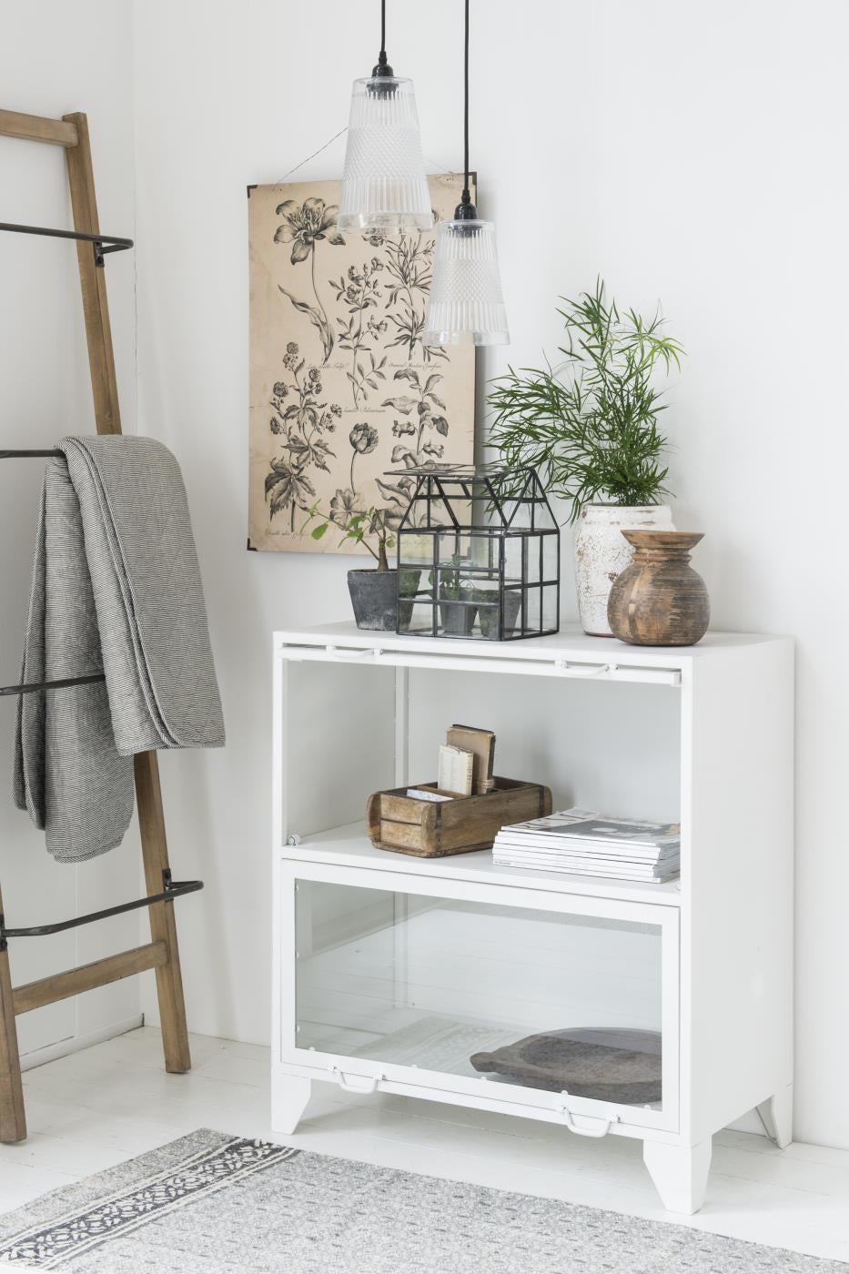Quilt med hvide og mørkegrå striber