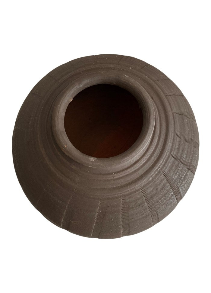 Håndlavet lerkrukke til brun med flot form