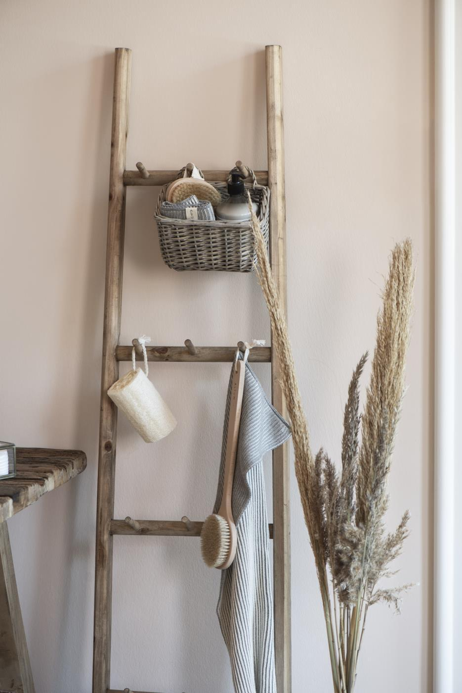 Dekorationsstige i træ fra Ib Laursen