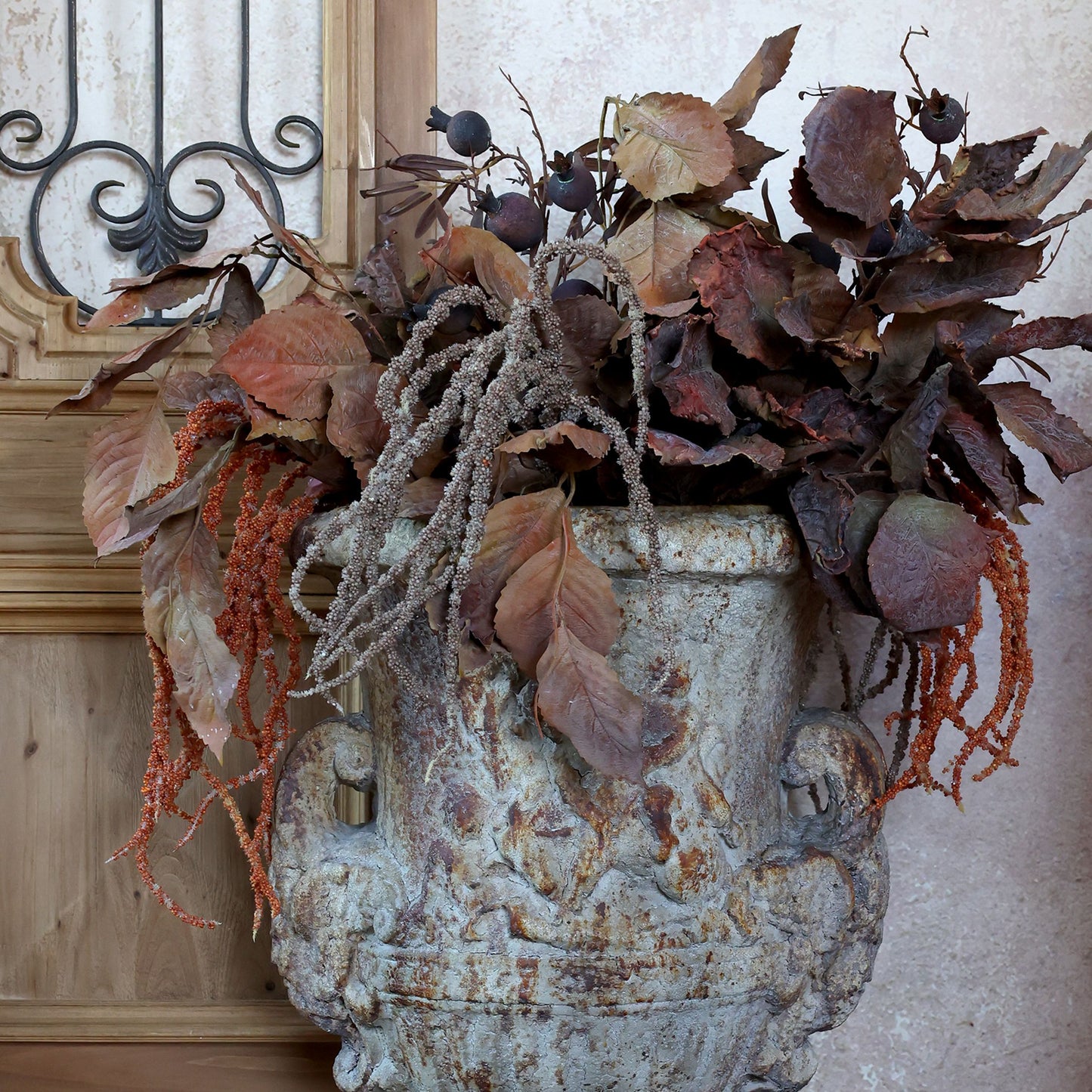 Blomst i brunlige farve fra Chic Antique
