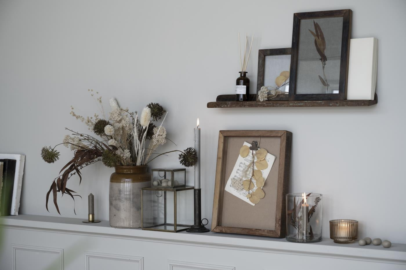 Gallerihylde i træ fra Ib Laursen