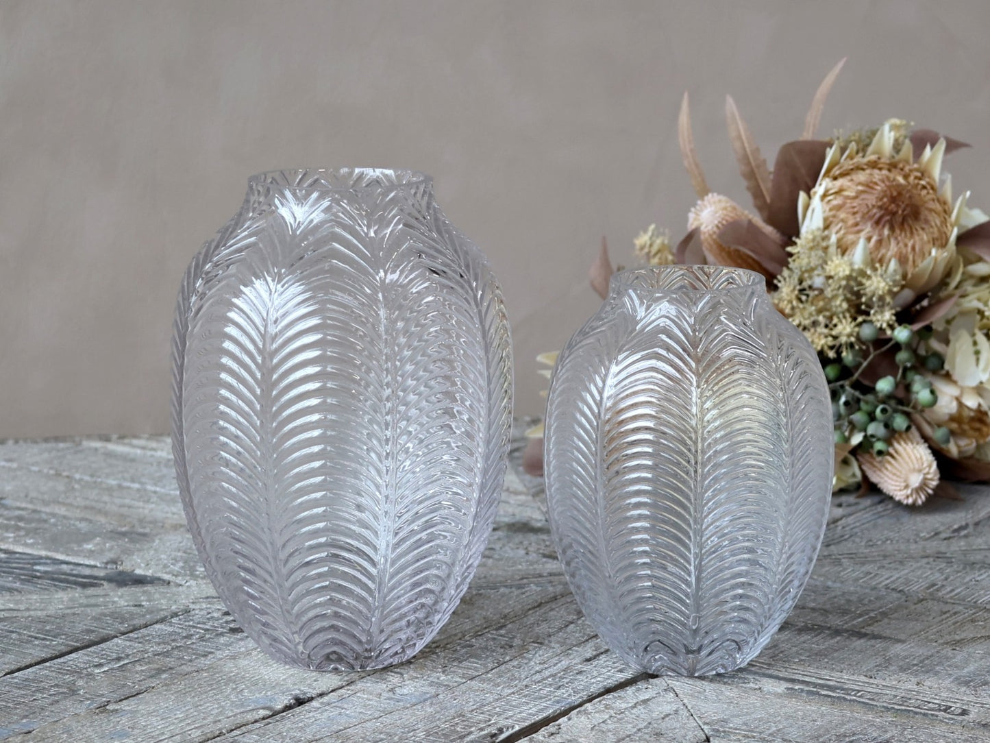 Stor glas vase til gulv fra Chic Antique