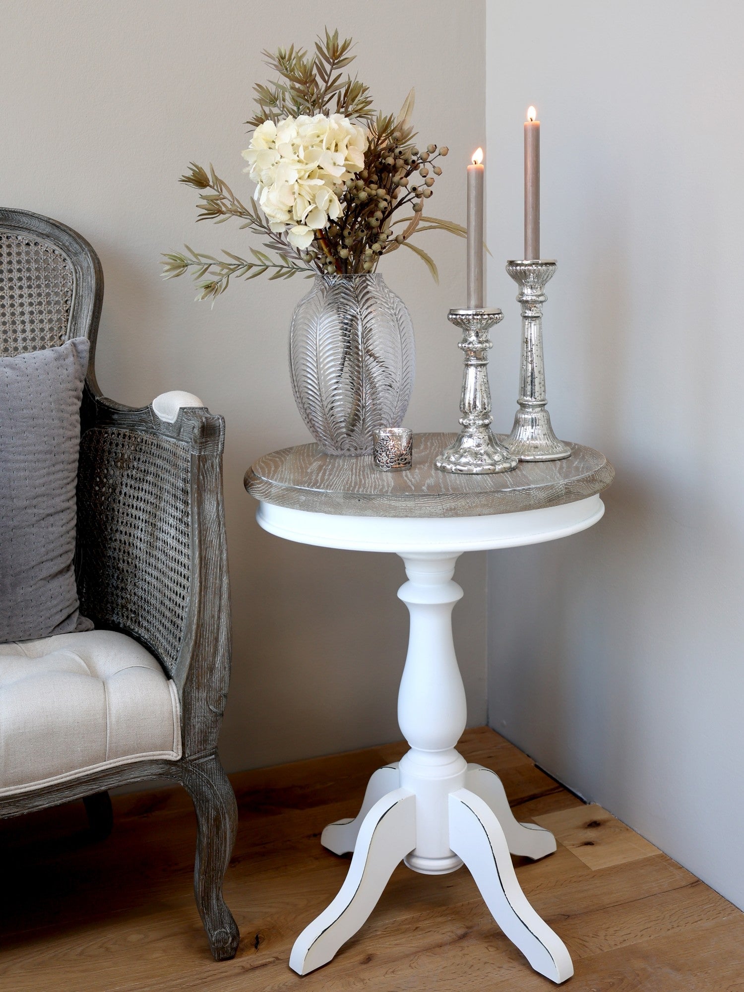 Vase med mønster i glas fra Chic Antique