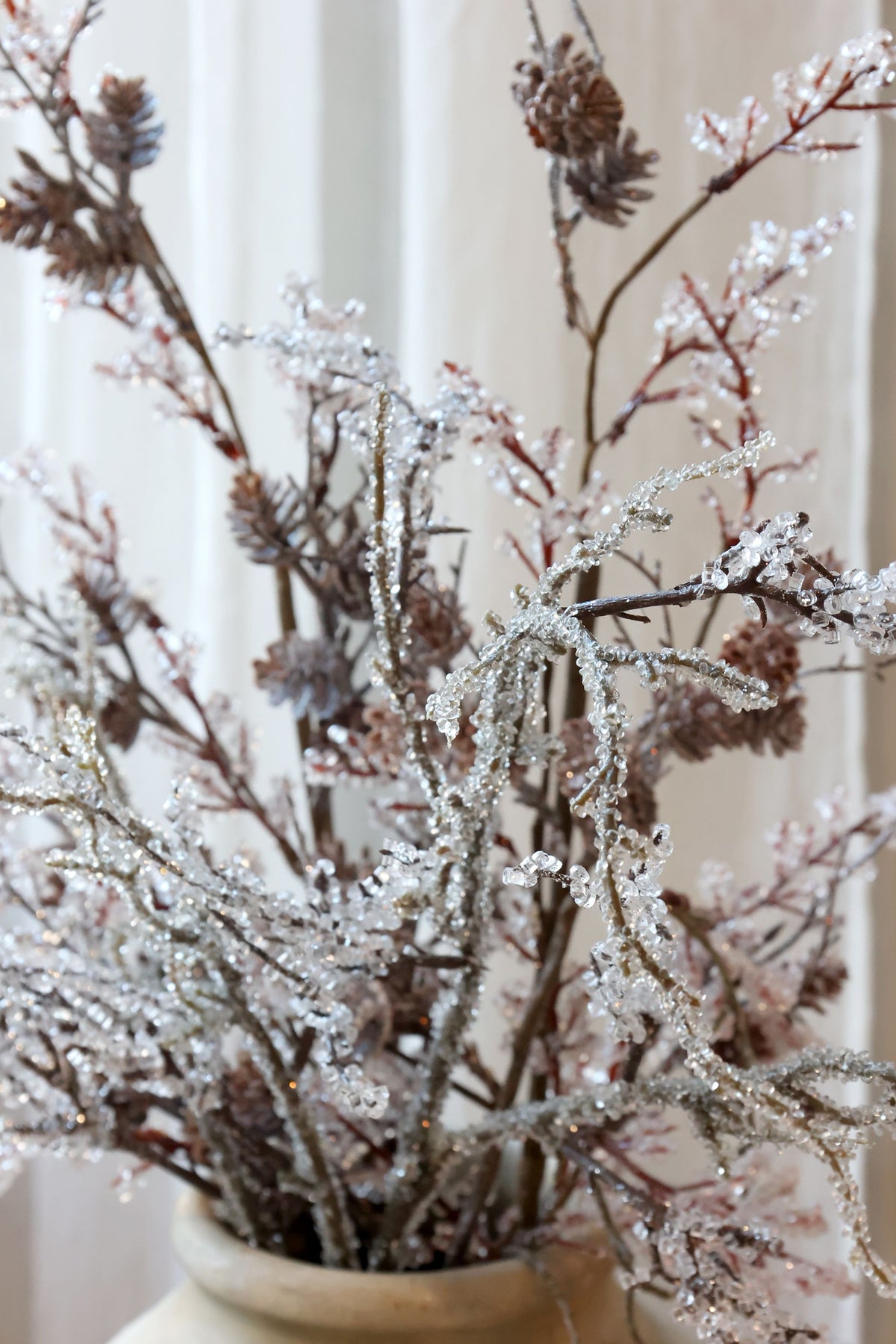 Kunstig gren til buketter med frost fra Chic Antique