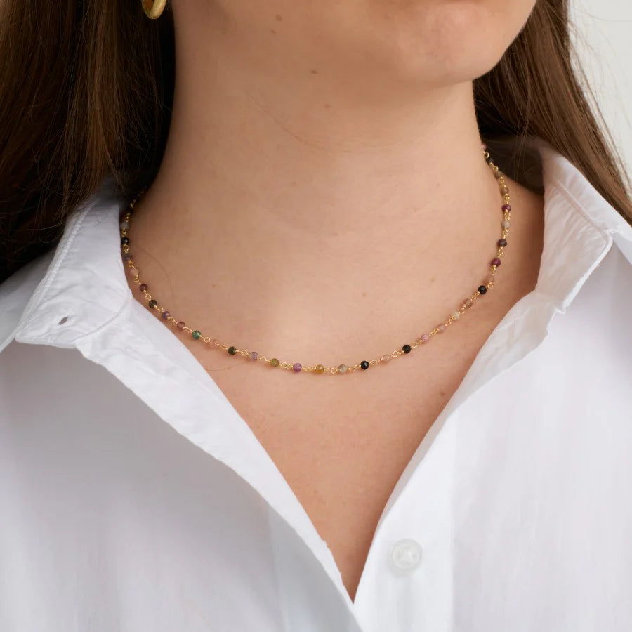 Guld halskæde  med sten fra Pure by Nat