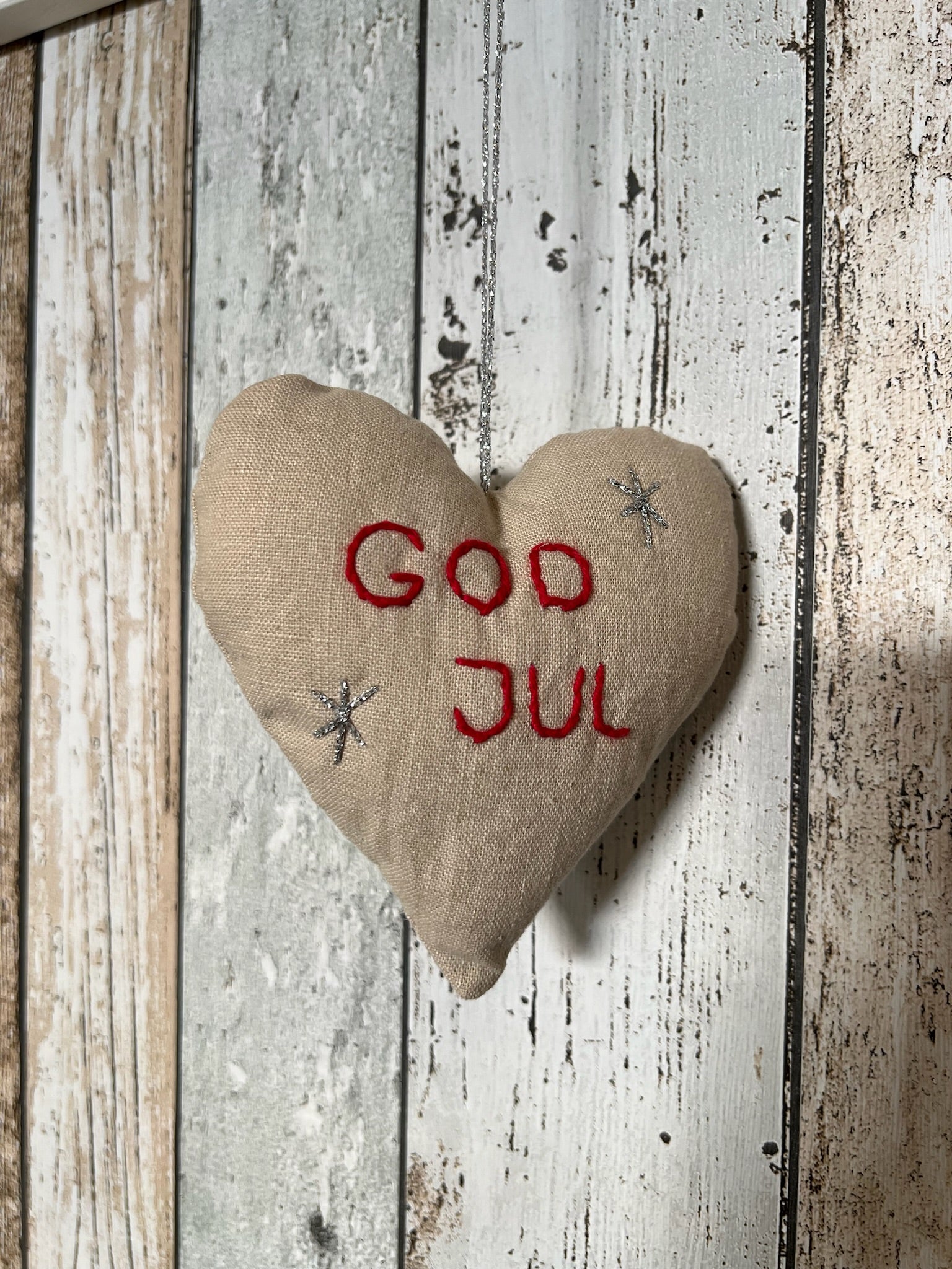Håndlavet hjerter i stof julepynt fra Petite Kanina