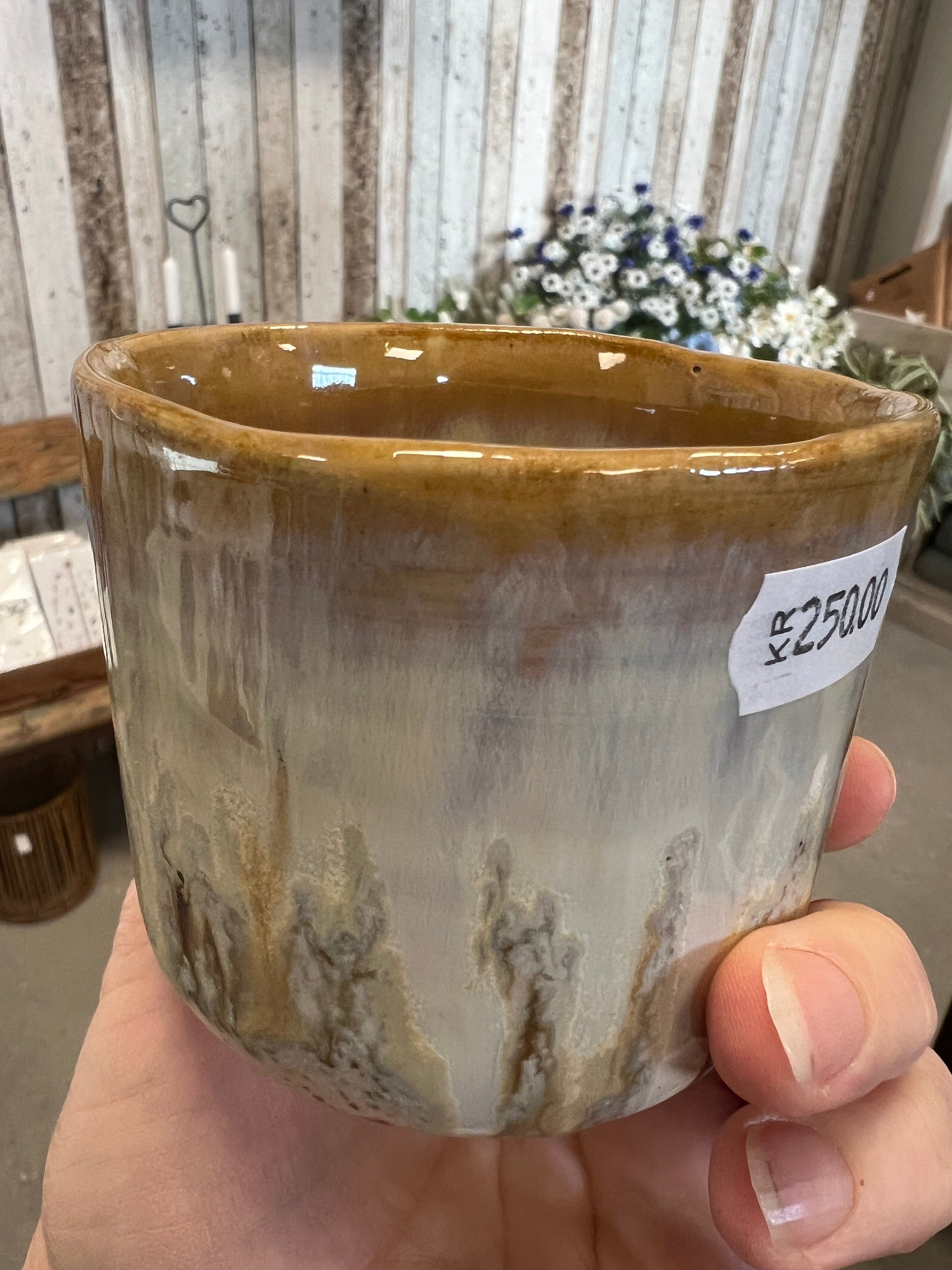 Stentøjs krus uden hank fra Handmade by Victoria Juul