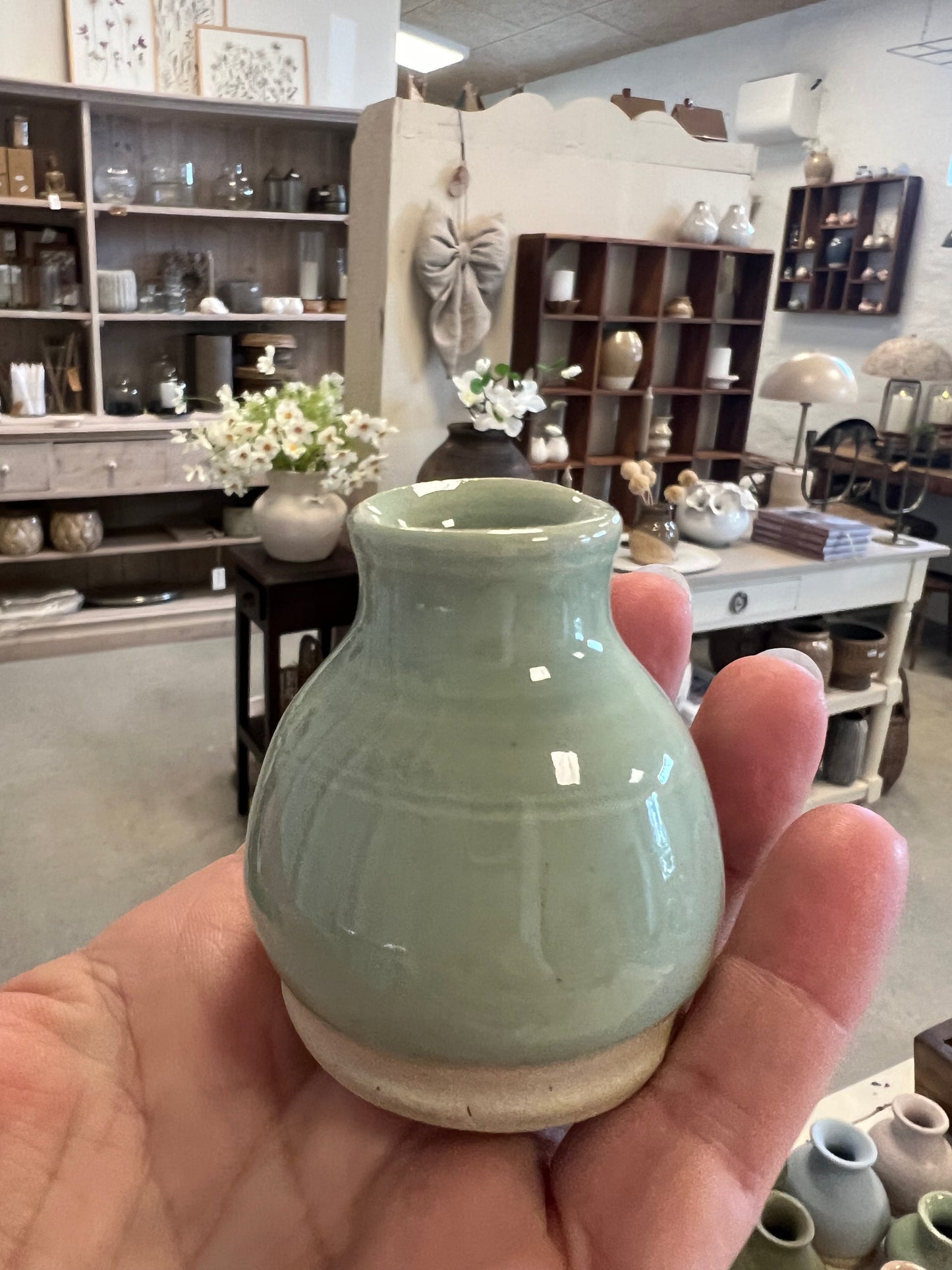 Lille grøn keramik vase