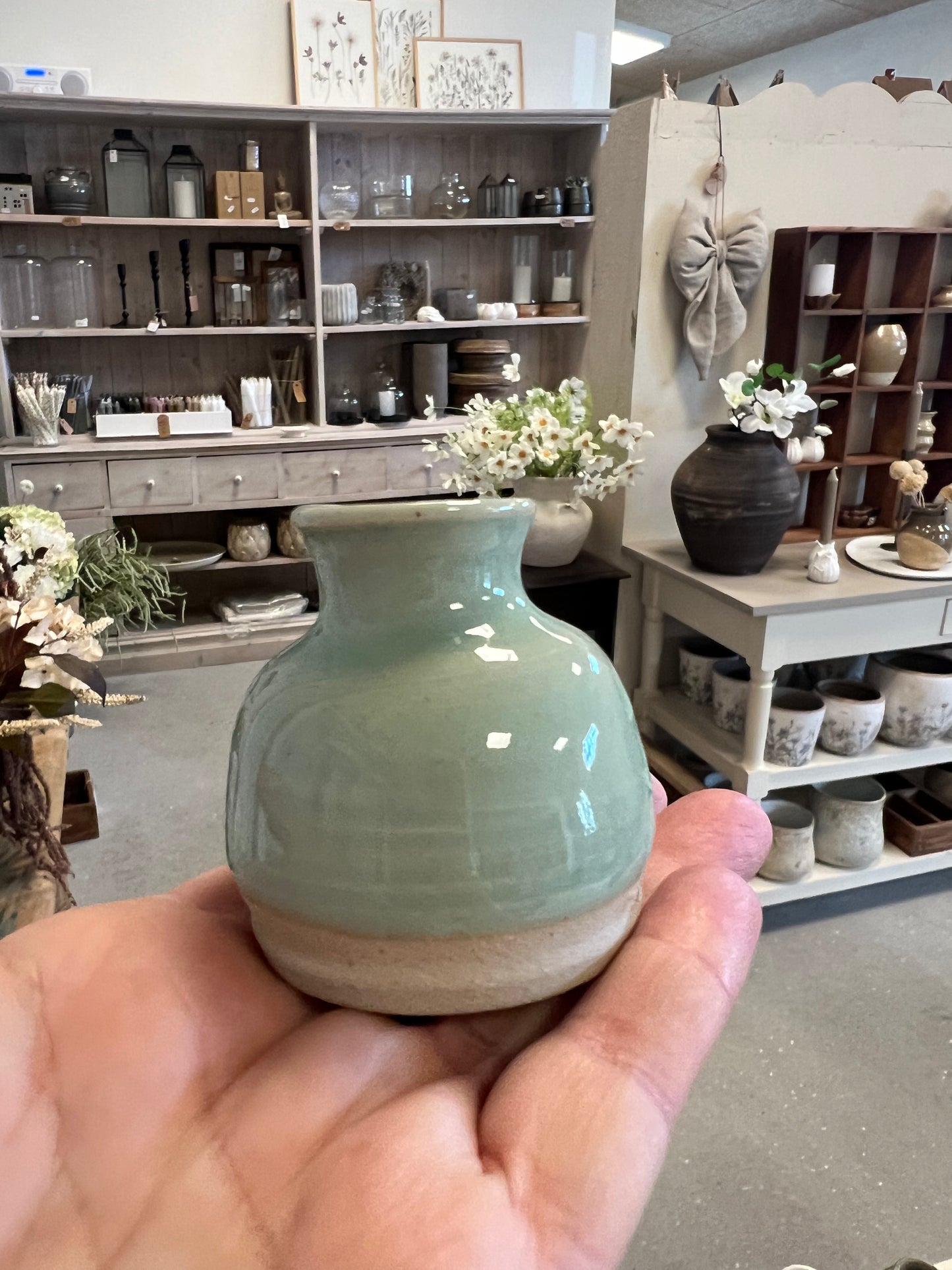 Lille grøn keramik vase