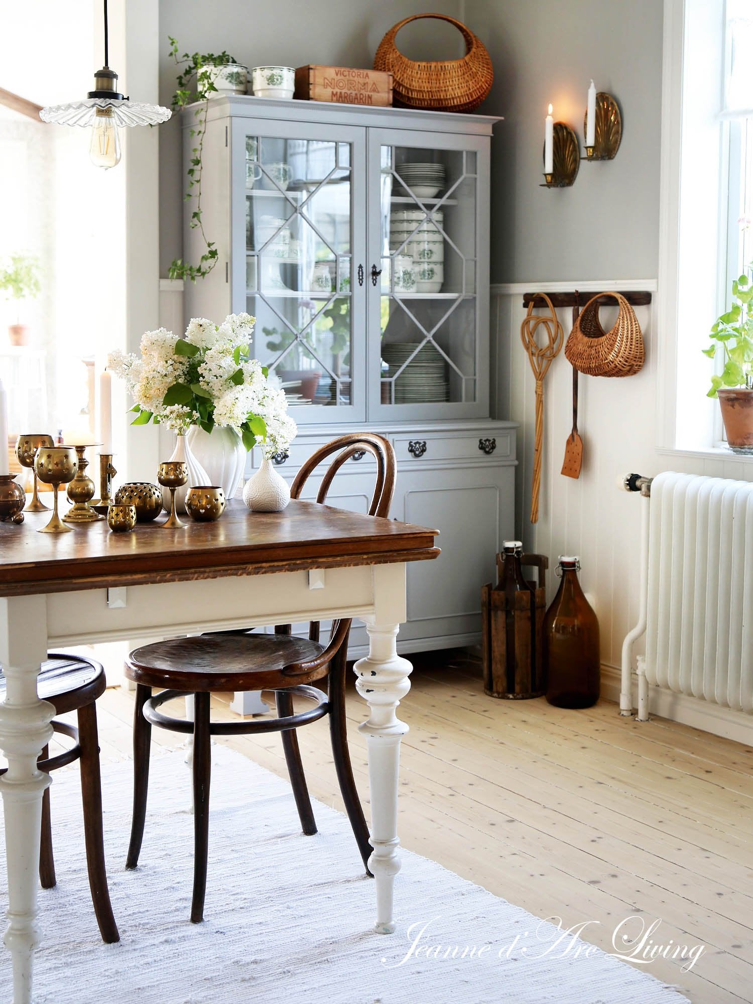 Magasin med inspiration til indretning i den franske landstil fra JEANNE D'ARC Living 