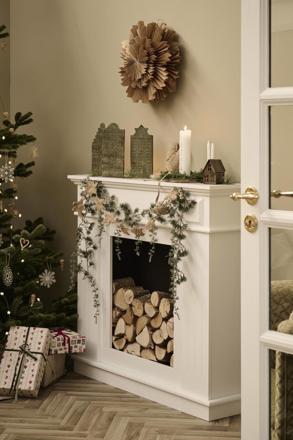 Kalenderlys i hvid fra Ib Laursen