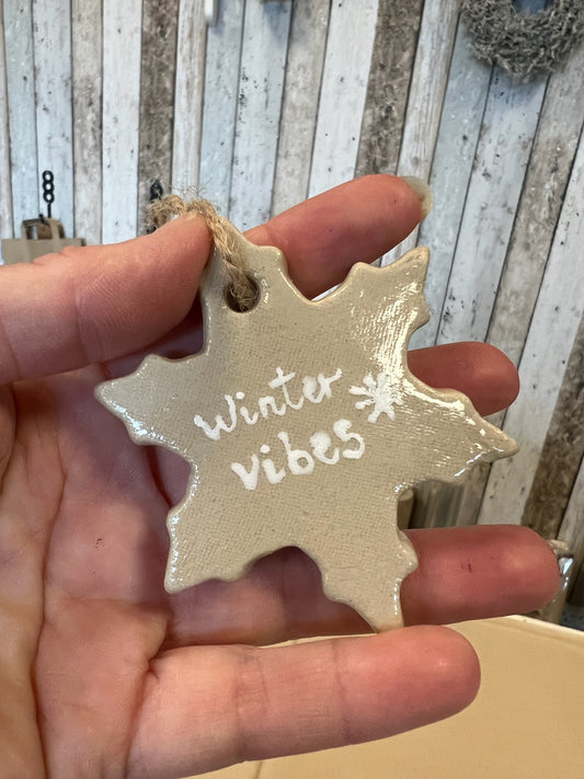 Keramik julepynt til ophæng - Flere varianter fra Handmade by Victoria Juul