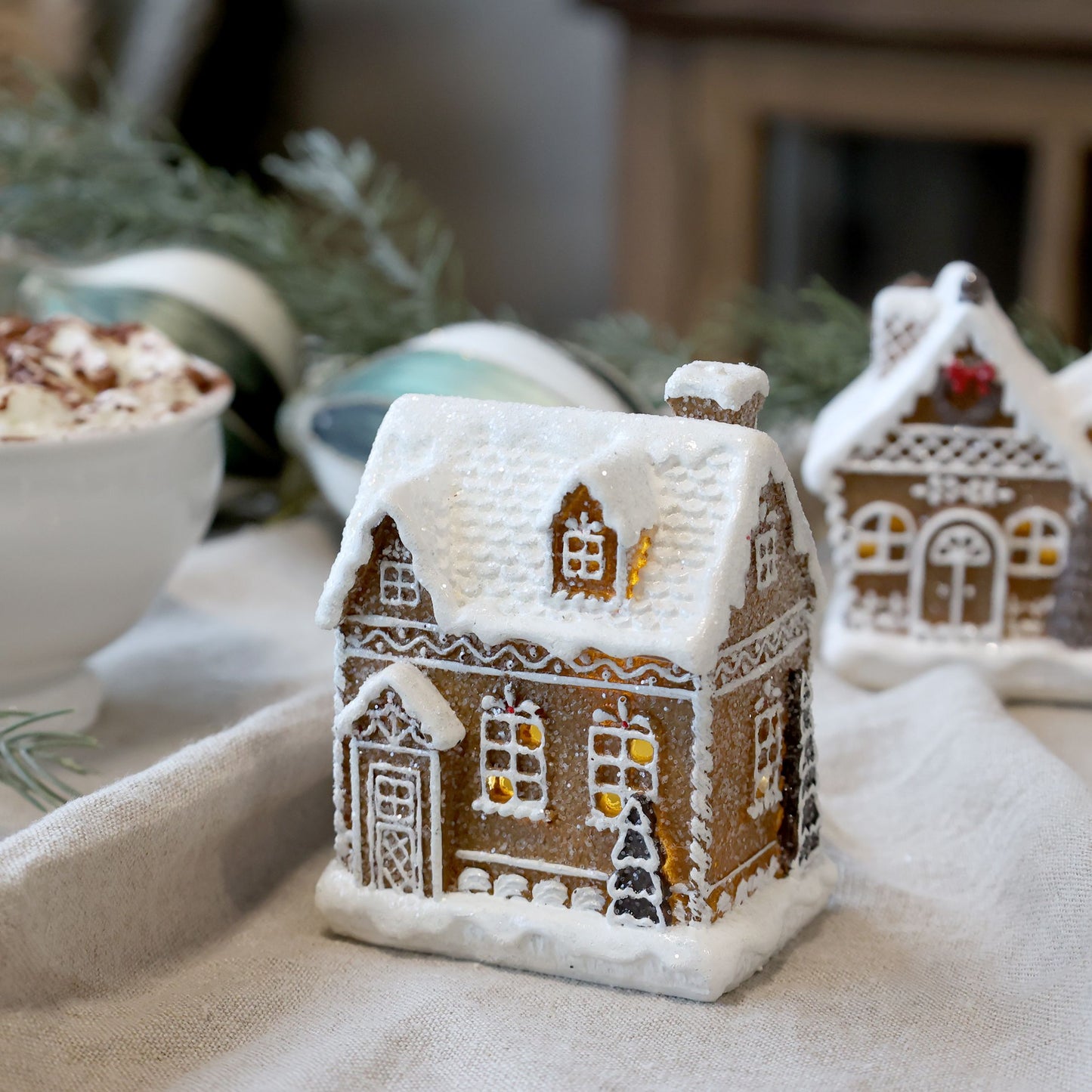 Kagehus til dekoration fra Chic Antique