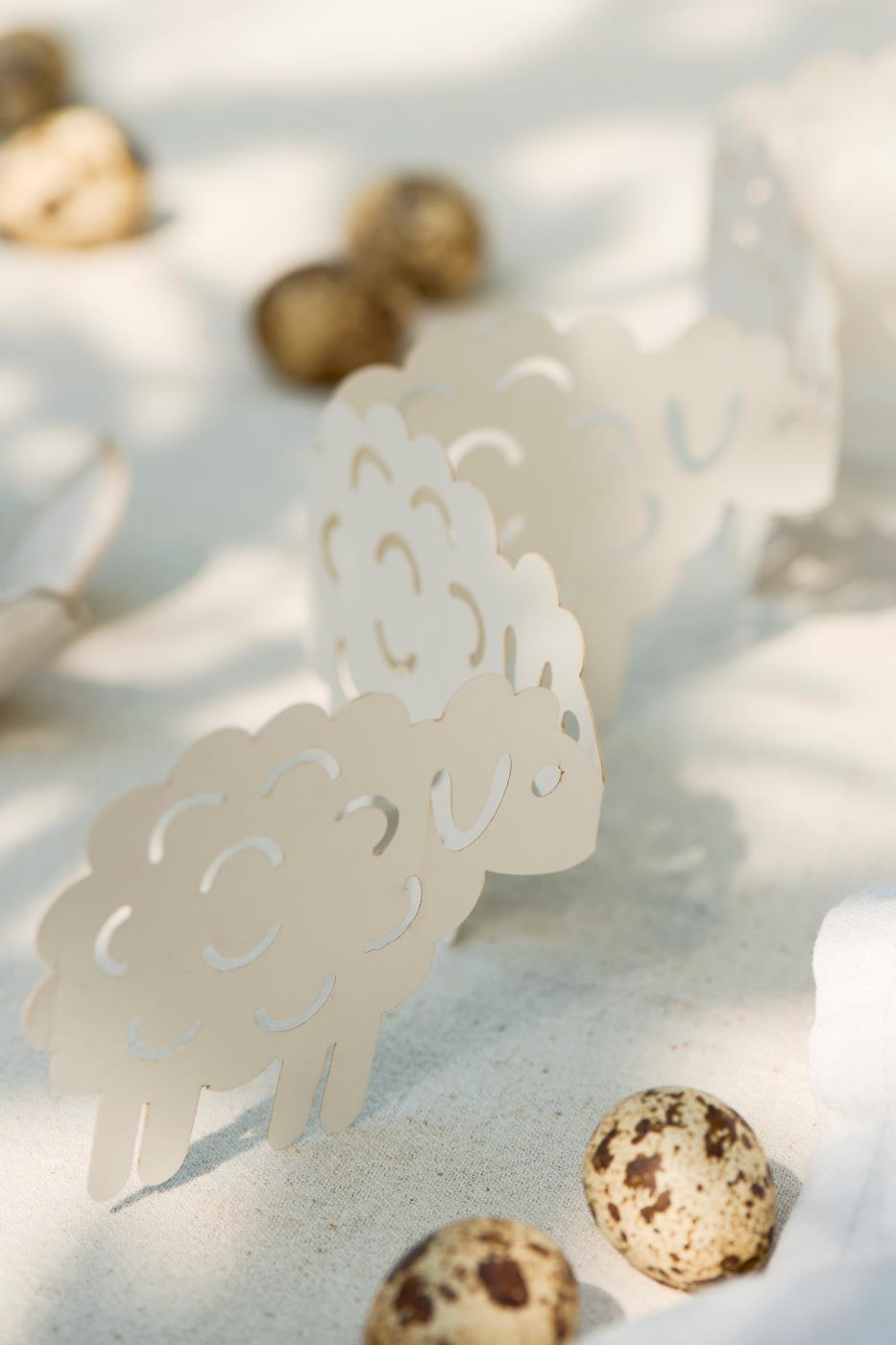 Bordpynt med lam fra Ib Laursen