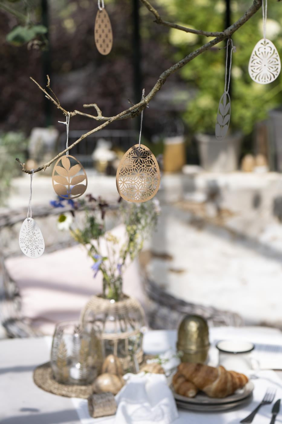 Påskepynt i papirklip påskeæg