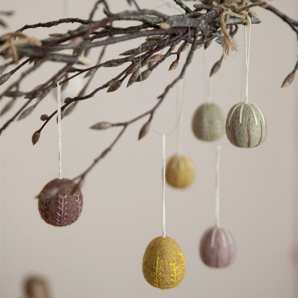 Pynte påskeæg i filt fra Gry & Sif