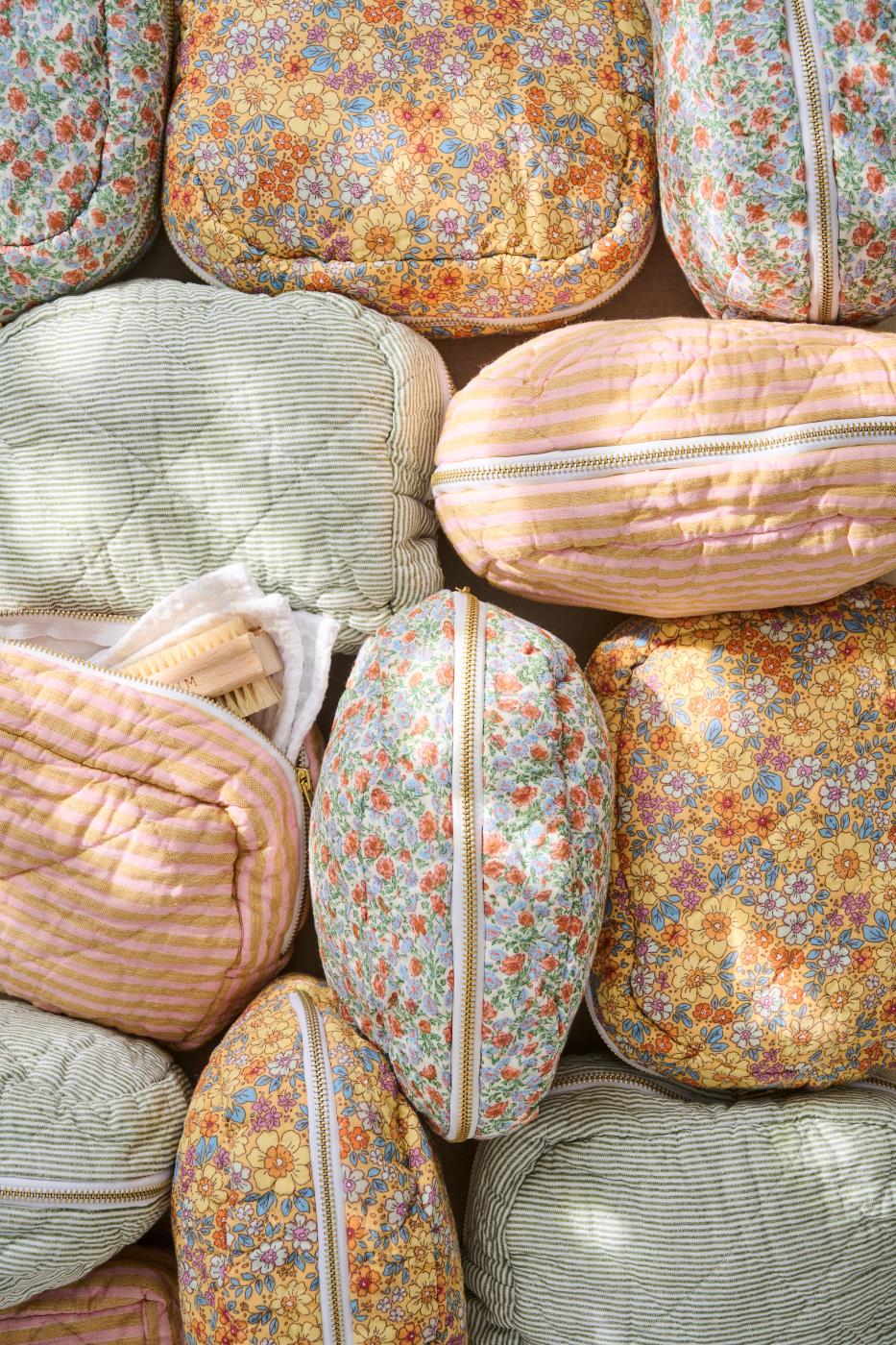 Toilet taske i stof fra Ib Laursen