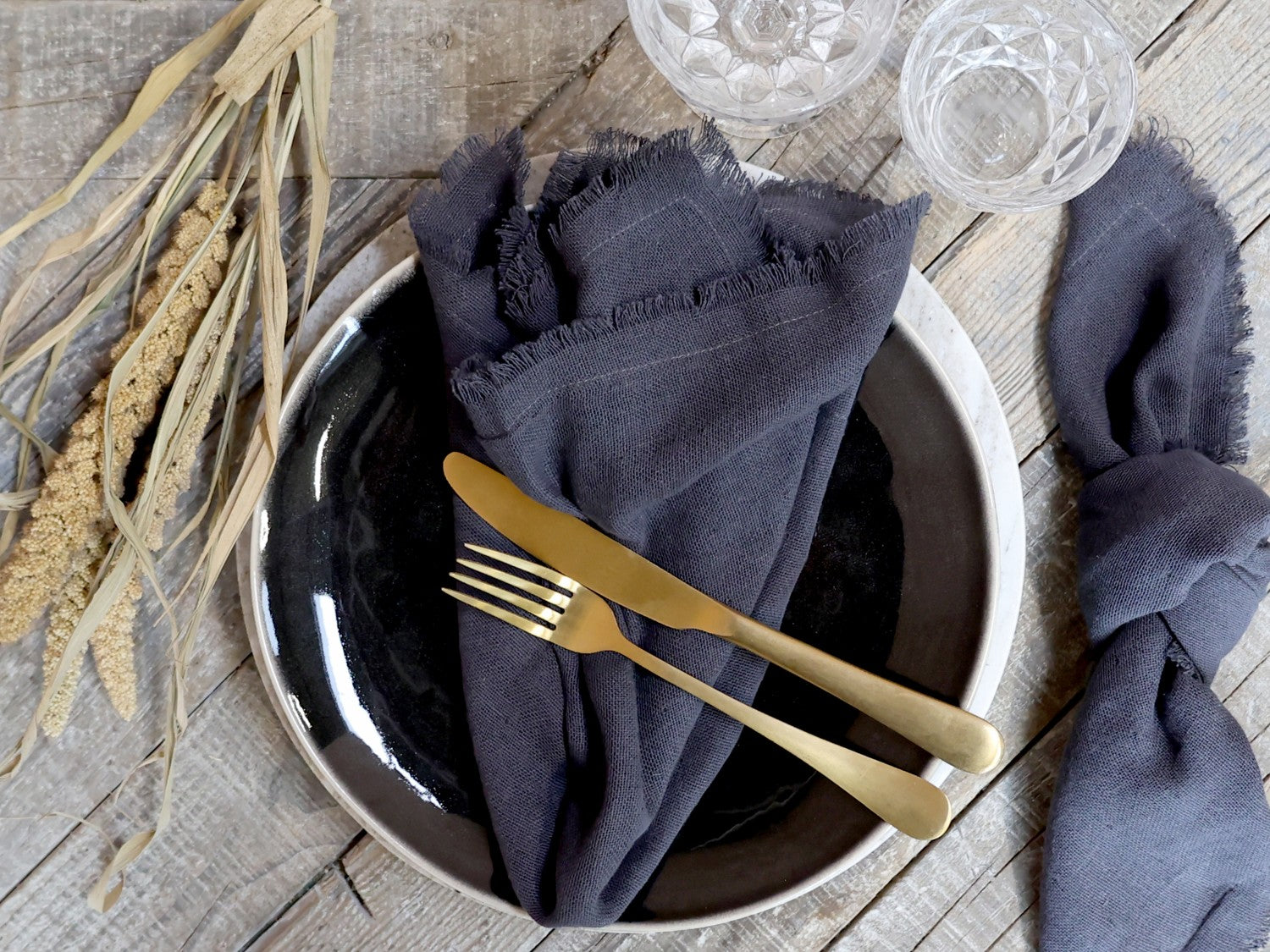 Grå stof servietter fra Chic Antique