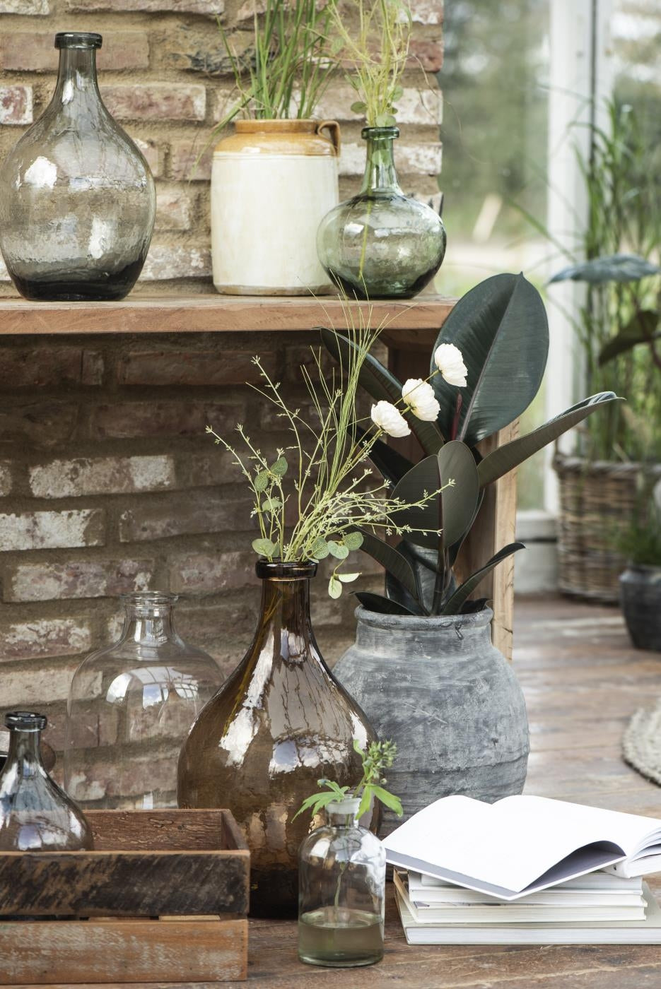 Mundblæst glasvase i brun fra Ib Laursen